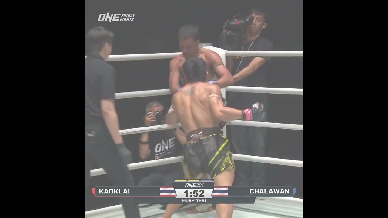 HOW IS HE STILL STANDING?!  Kaoklai drops Chalawan twice in Round 2!
