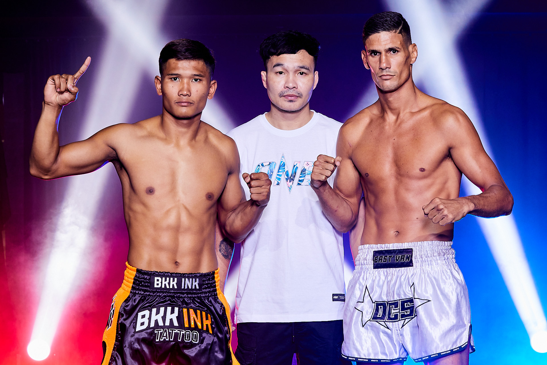 Muay Thai fighters Kulabdam Julio Lobo