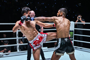 Saemapetch Fairtex Mohamed Younes Rabah ONE Fight Night 19 7