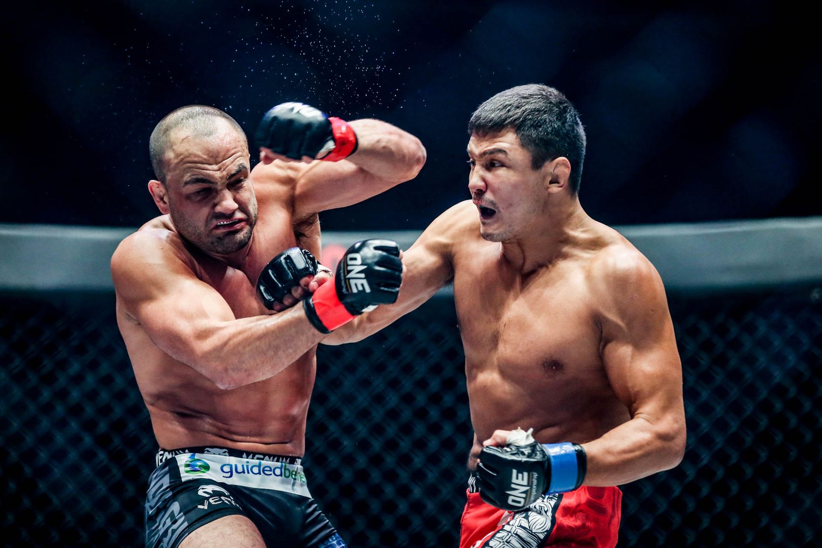 Russian knockout artist Timofey Natsyukhin spoils Eddie Alavarez's debut